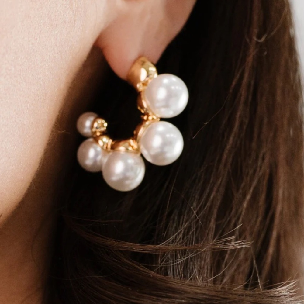 Ettika five pearls hoop earrings